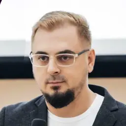 Александр Смирнов